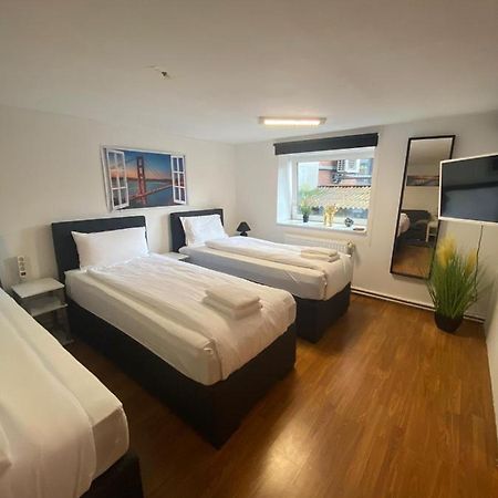 City Apartments Direkt Am Hauptbahnhof - Perfekt Fuer Pendler Und Monteure Neumünster Esterno foto
