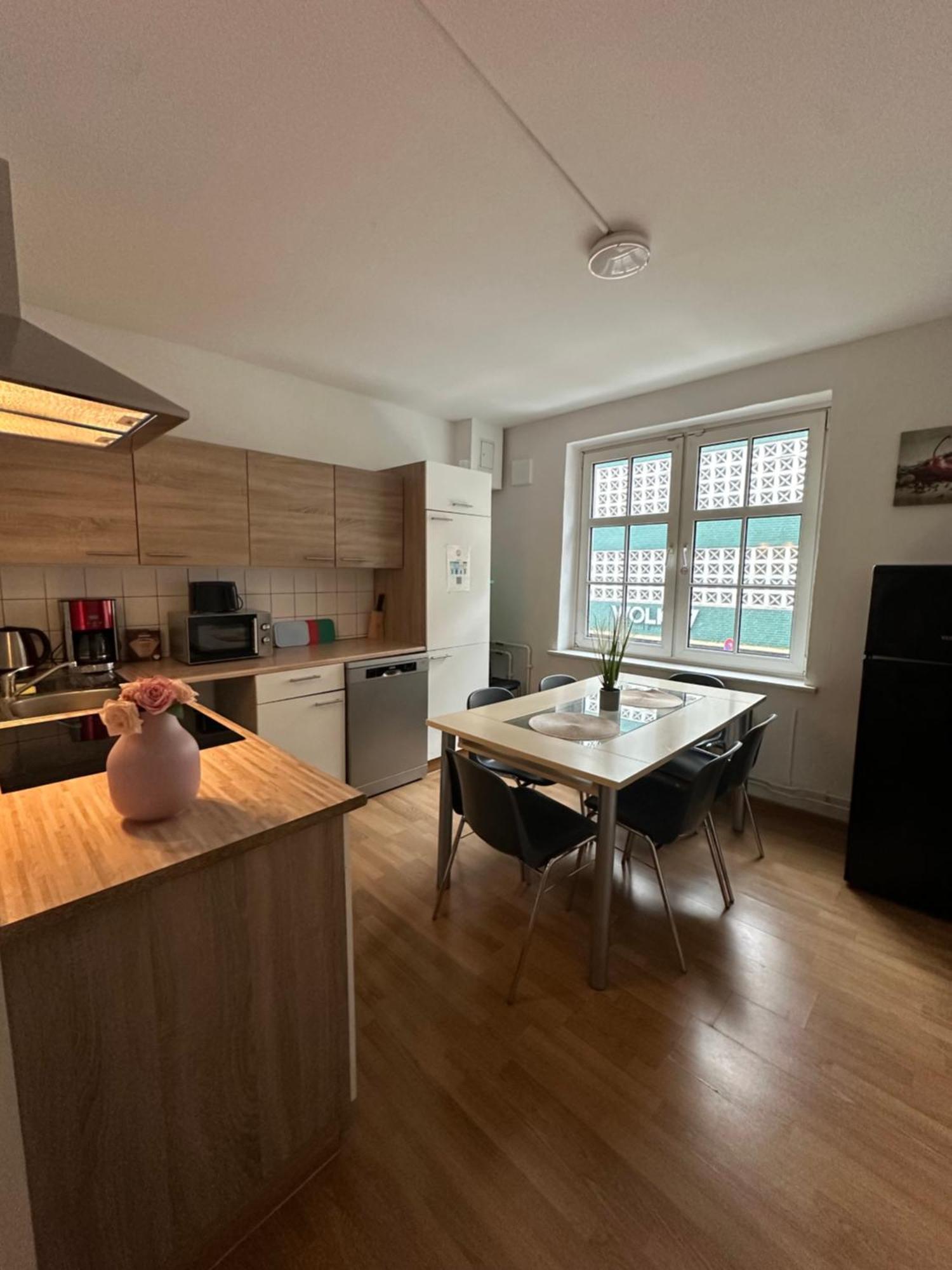City Apartments Direkt Am Hauptbahnhof - Perfekt Fuer Pendler Und Monteure Neumünster Esterno foto